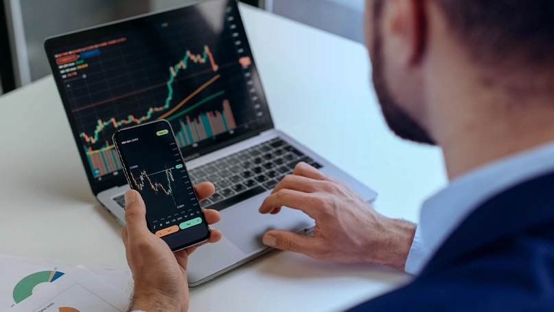 Nixaro Belu KI-Handelsdashboard